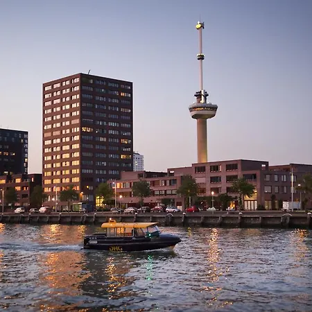 Hotel Euromast 2*